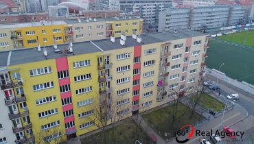 2+kk/balkon/sklep 52m2, OV – lze Hypotéka, kousek od metra Nádraží Holešovice.